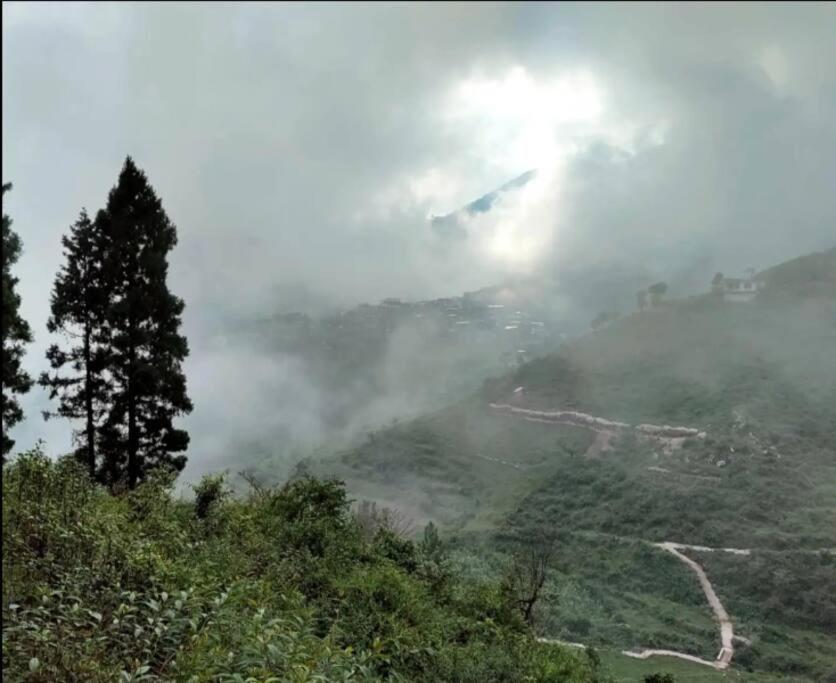 The Hill Story, Entire Chalet, Offbeat,Cozy Mussoorie Eksteriør billede